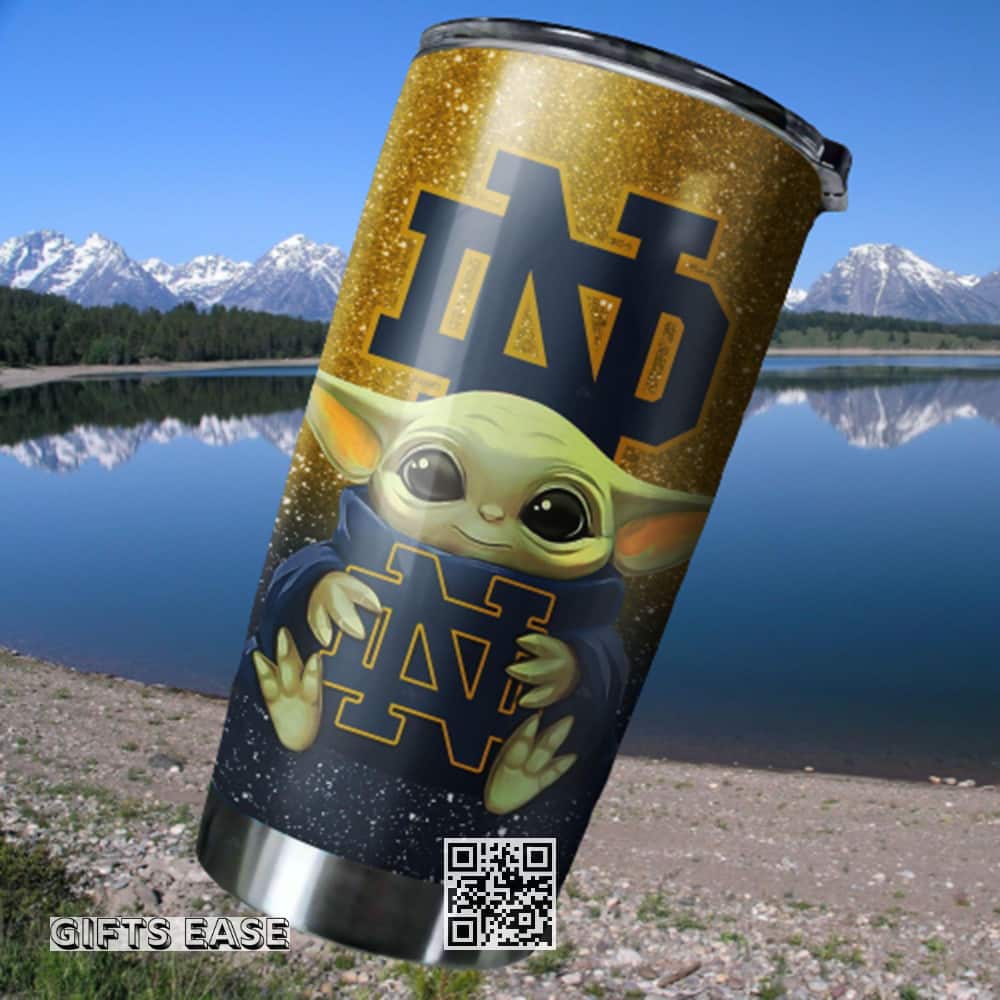 Baby Yoda Hugs Notre Dame Fighting Irish Tumbler Gift For Star Wars Fans Baby Yoda Hugs Notre Dame Fighting Irish Tumbler Gift For Star Wars Fans