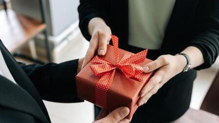 Top 10 Best Gifts for New Doctors