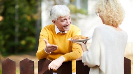 Random Acts of Kindness Ideas to Brighten Up Everyone's Day - Strangers Included!