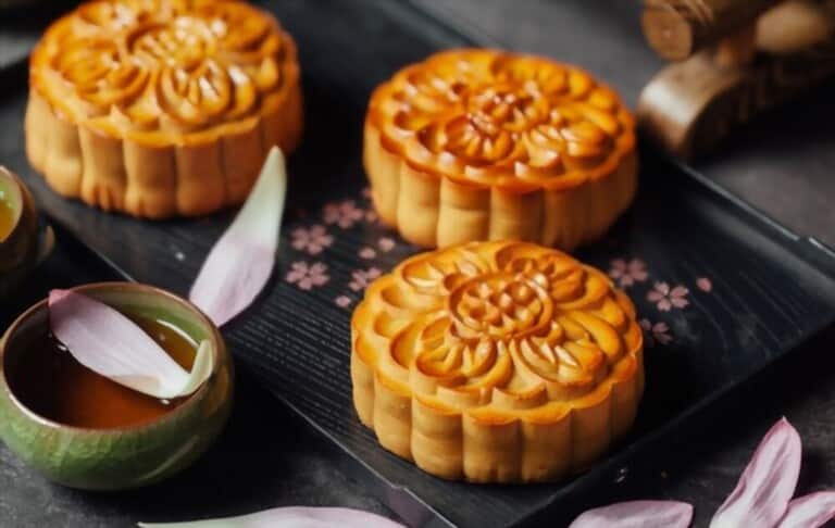 The Art of Gifting for the Mid-Autumn Festival The Art of Gifting for the Mid-Autumn Festival